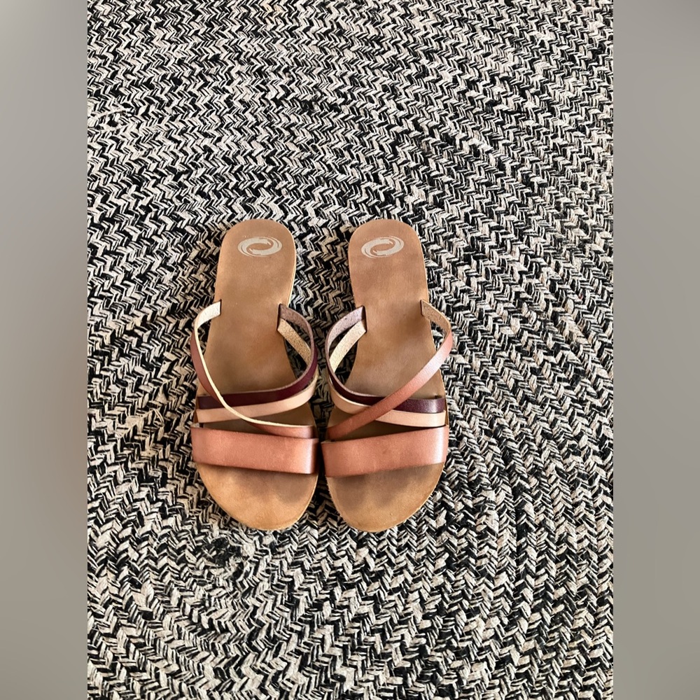 Neutral slip-on sandals
